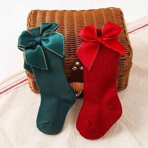 New lot of 2 little girl’s Christmas socks M 1-3 years